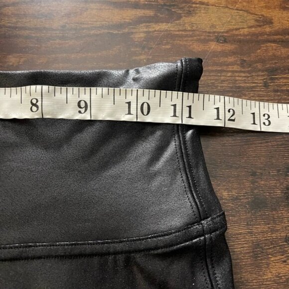Spanx Faux Leather Moto Leggings in very black size small slimming shaping - Picture 12 of 15